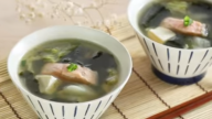 三文魚海帶味噌湯 簡單又營養（視頻）