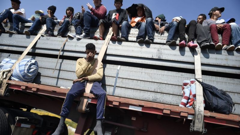 新增大篷车进入危地马拉 川普再发边境危机警告