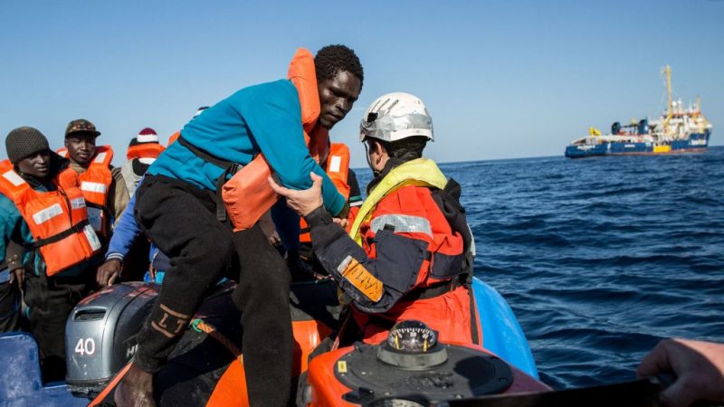 2艘移民小艇地中海沉没 约170人凶多吉少