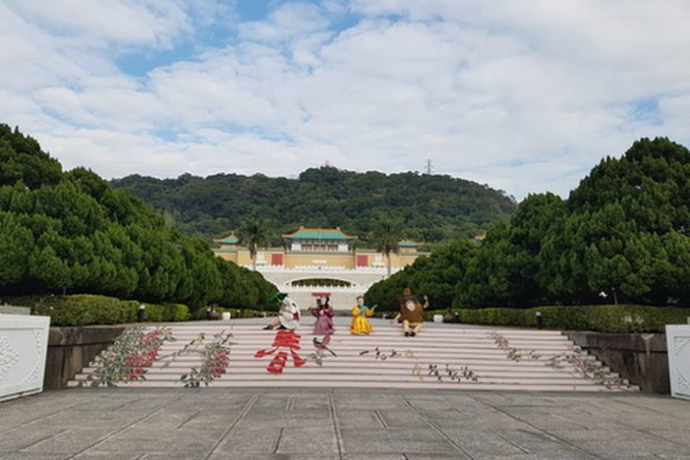 歡慶新年 720°VR體驗故宮典藏