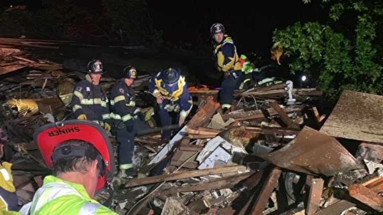 灣區大雨不斷 北灣河流暴漲超警戒水位