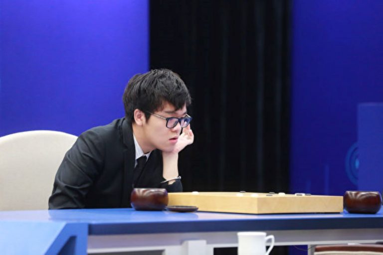 柯潔嘲諷明星流量：微博用戶比全球人口都多
