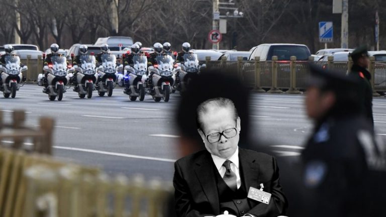 江澤民心驚的事發生了 警察正在「悄悄」行動