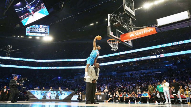 NBA明星賽活動 迪亞洛飛越歐尼爾單手爆扣奪冠(視頻)