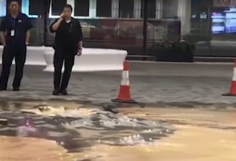 通車僅4個月 港珠澳大橋香港入境大樓爆管地陷
