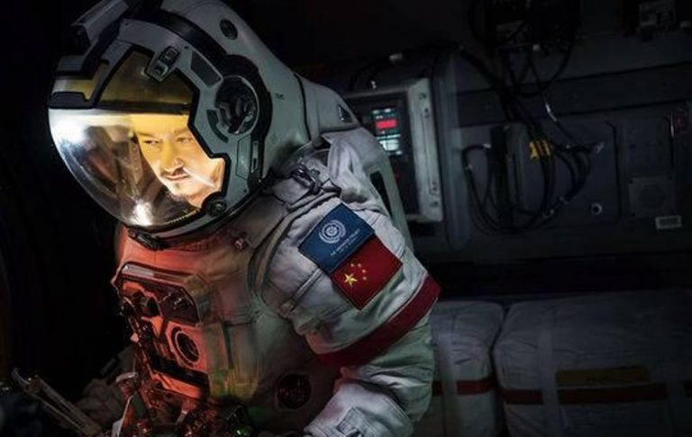 鼓吹人類命運共同體 《流浪地球》被批科幻版戰狼