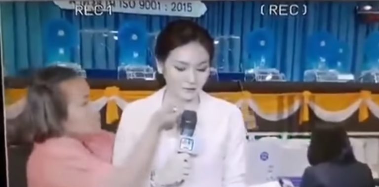 彩票開獎 泰女在全國觀眾面前攻擊女主播(視頻)