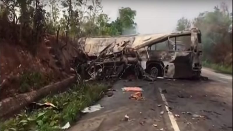 迦纳2巴士迎面对撞 起火燃烧至少60死(视频)