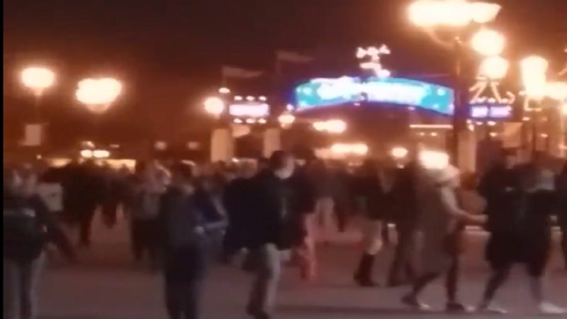 機械故障聲當爆炸 巴黎迪士尼樂園遊客驚恐四散