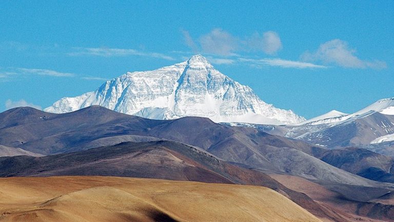 地下400英里深處驚現比珠峰更高山峰