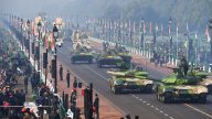 中共軍演用俄T-90坦克做靶標 俄媒驚：誰是假想敵？