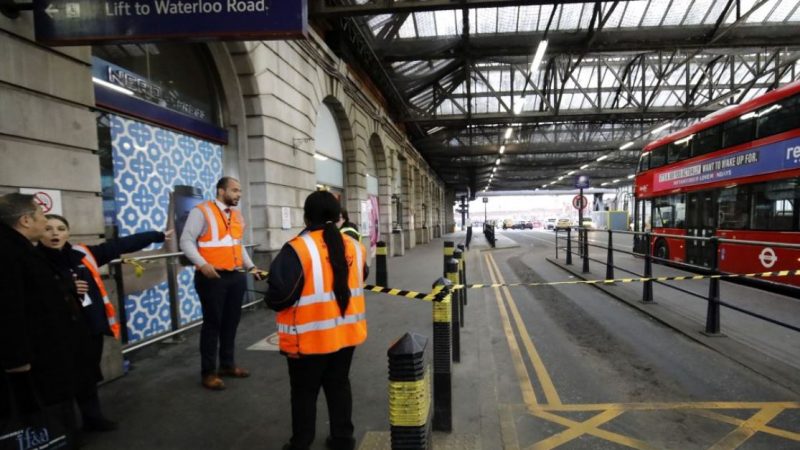 伦敦三大交通枢纽发现邮包炸弹 警方定性恐怖事件