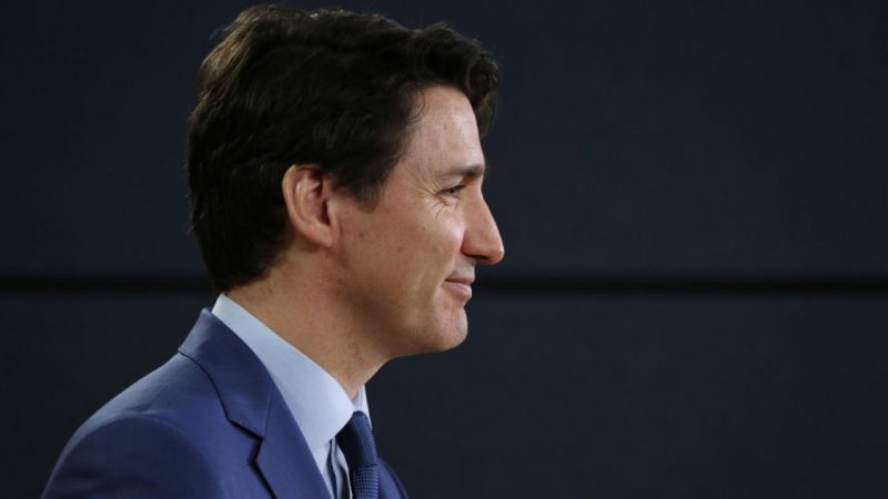 参加国会会议“犯规”  加拿大总理当场道歉（视频）