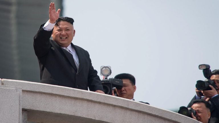 金正恩解僱攝影師 只因3秒鐘釀成大錯
