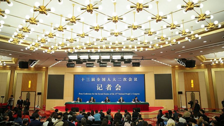 兩會聚焦GDP數據 中共官員互相打臉
