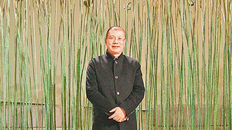 江澤民到底出啥事？外甥許江也迴避