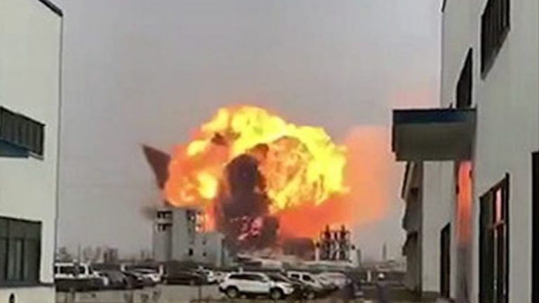 江蘇鹽城化工廠大爆炸 死傷慘重
