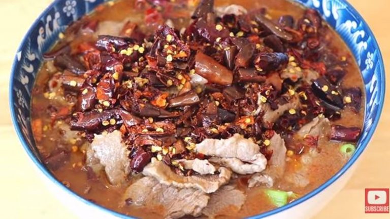 【美食天堂】水煮牛肉的家庭做法一學就會