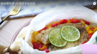 彩椒香草紙包魚 包一包放入烤箱就完成（視頻）