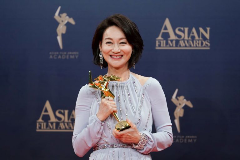 再捧金像獎最佳女配角 惠英紅籲支持年輕導演