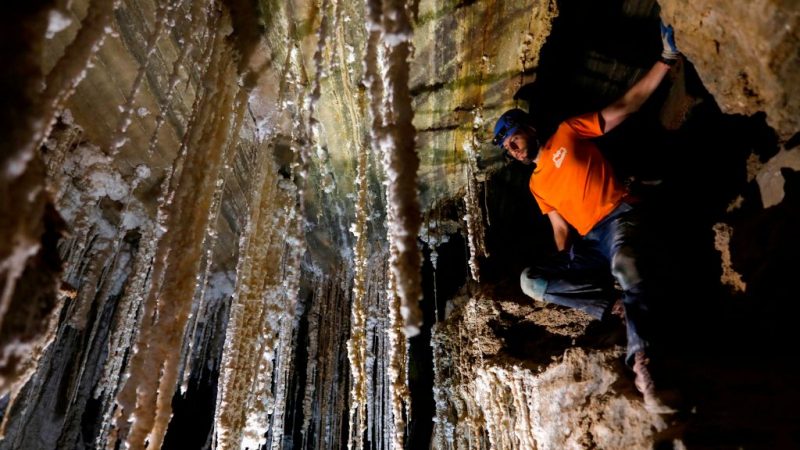 世界最長鹽洞 以色列考察員花兩年測繪10公里