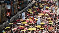 香港十三万人抗议 “送中条例”是在为一国两制“送终” 台湾民众需惊醒