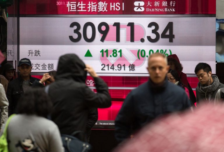 港股氣勢如虹 恒指衝破30000點大關