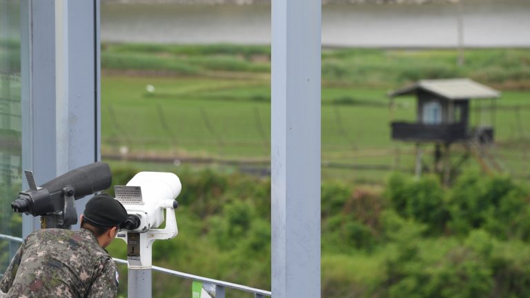 金正恩管不住了？韓媒曝3名朝鮮機要人員脫北