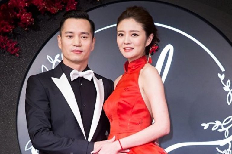 晒4位孕妻舉嬰兒鞋合照 安以軒：母親節快樂