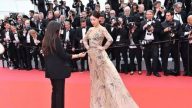 曝中国女星蹭戛纳红毯赖着不走 被保安驱赶