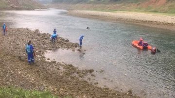 貴州一艘船江中翻沉 已致10死8失蹤