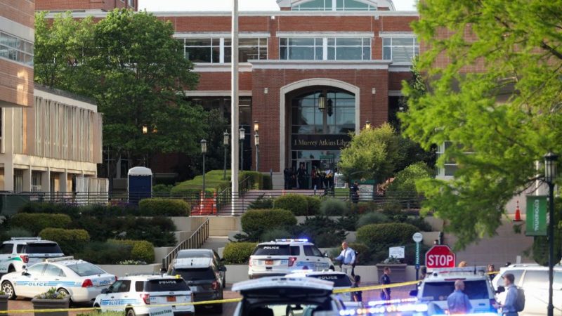 北卡大学爆枪击酿2死4伤 传历史系学生犯案