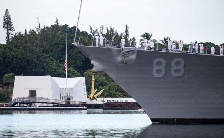 防備共軍導彈？ 美導彈驅逐艦將裝備雷射武器