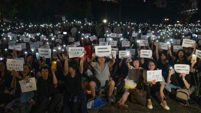 6000香港媽媽集會 怒斥林鄭不配做母親