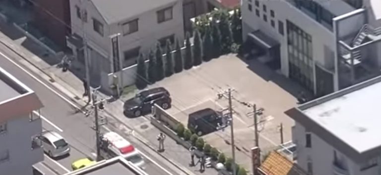 日69歲駕車衝撞人行道 2兒童輕重傷