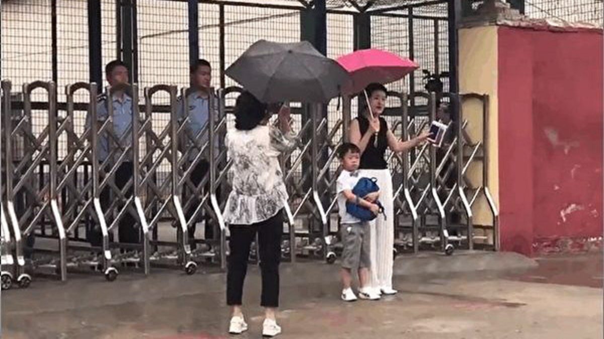 【禁闻】王全璋狱中首见妻儿 与从前判若两人