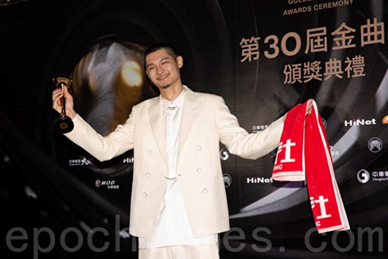 林憶蓮再封金曲歌后 Leo王爆冷登歌王