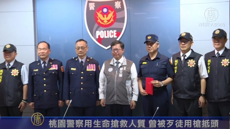 桃園警察用生命搶救人質 曾被歹徒用槍抵頭