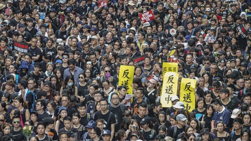 袁斌：香港反送中大游行为何再破纪录？