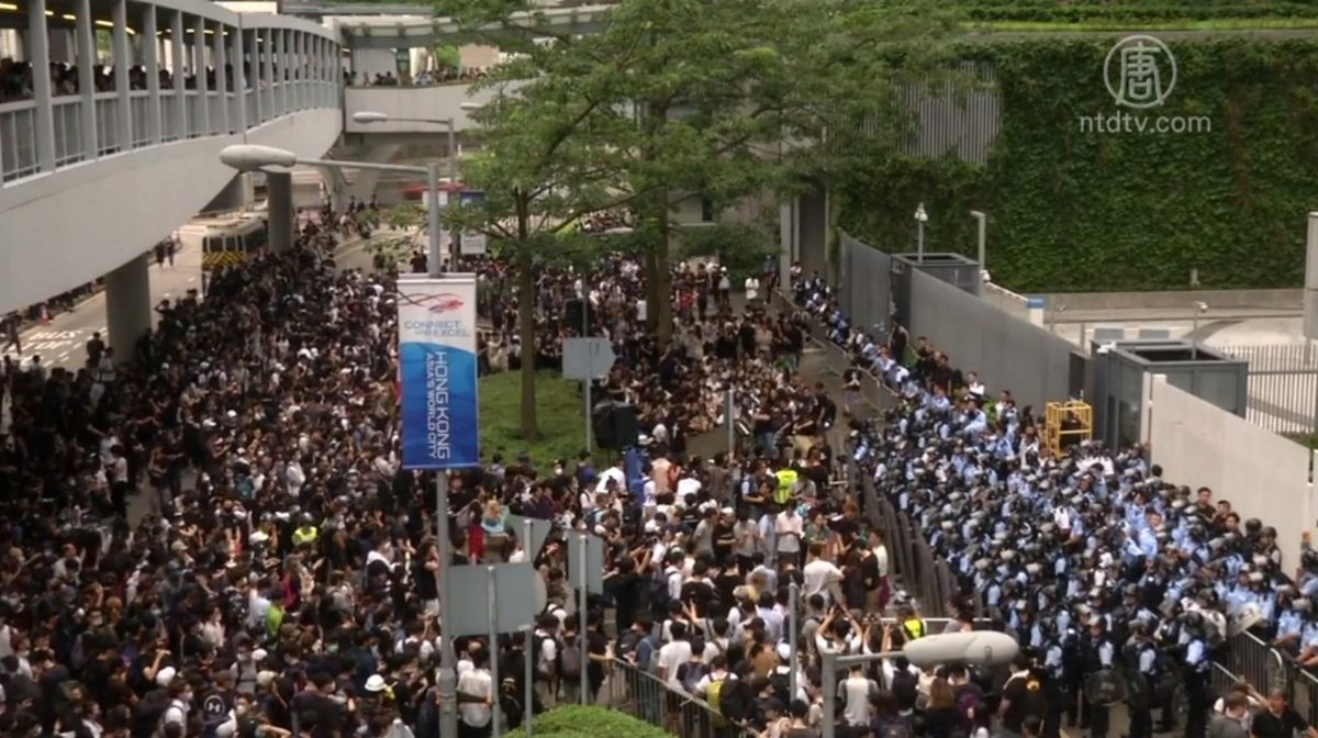【禁闻】香港人持续抗议 《逃犯条例》二读推迟