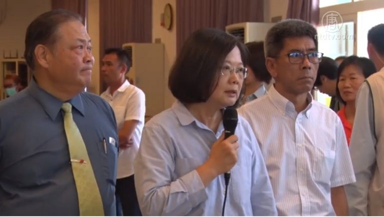 港怒抗共KMT卻赴海峽論壇 蔡：台人情何以堪