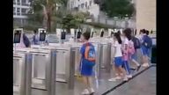 大陆学校实行刷脸报到 网民直呼太恐怖