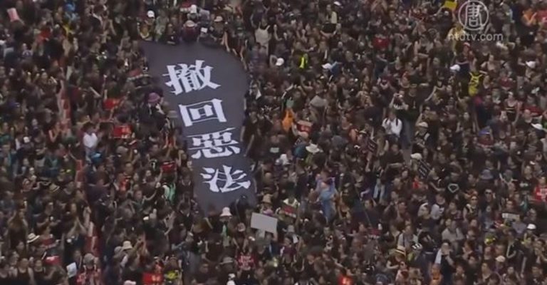 香港大學生：無論膚色、種族，全體香港人都憤怒！