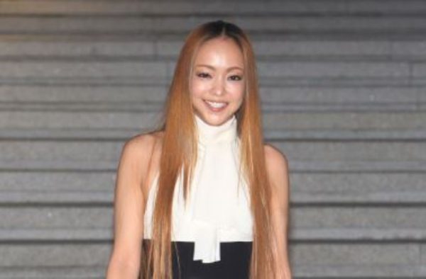 安室精选登33国apple Music日本歌手热播冠军 安室奈美惠 新唐人中文电视台在线