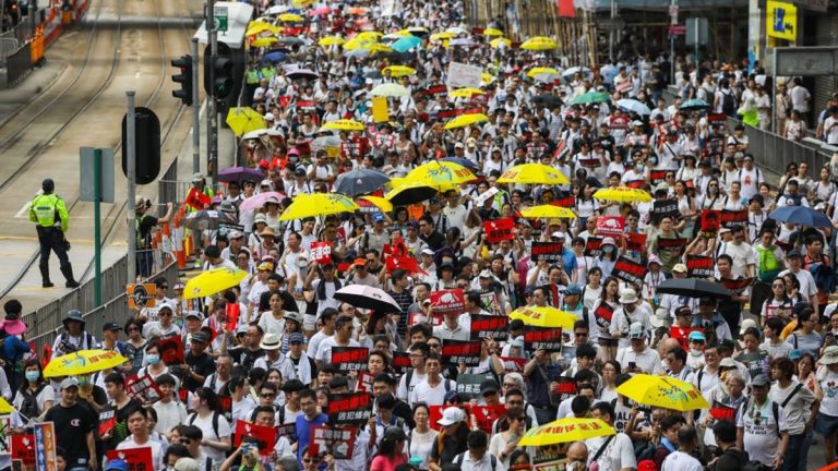【6.9反送中】自己香港自己救 港人上街怒吼反惡法