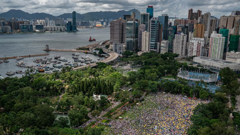 逾四百商戶響應周三罷市 守護香港