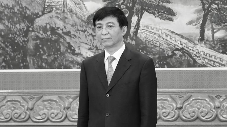 王滬寧奪權了？新頭銜連習近平都敢管