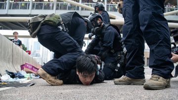 香港前途未卜 富豪纷纷撤资