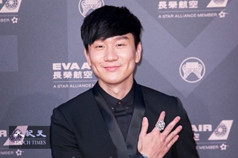 現身溫網觀賽 林俊傑玩自拍 多位明星入鏡