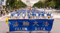 组图：华盛顿DC法轮功学员反迫害大游行